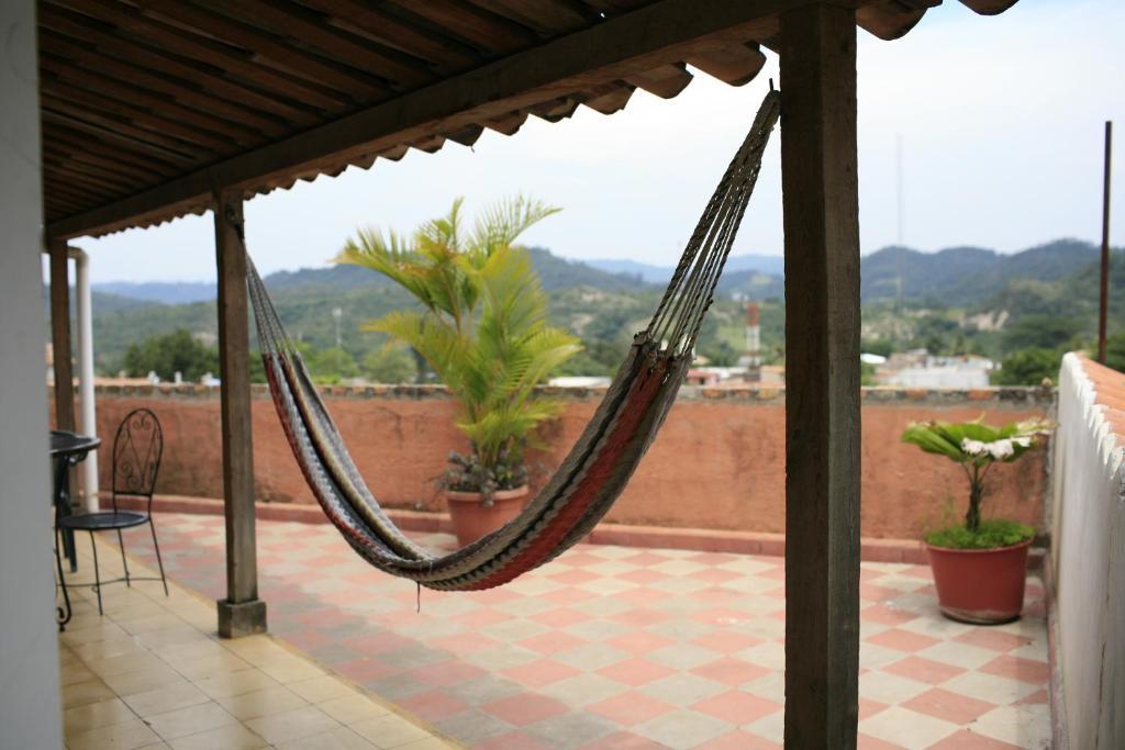 Hotel And Restaurant Guancascos Gracias Luaran gambar